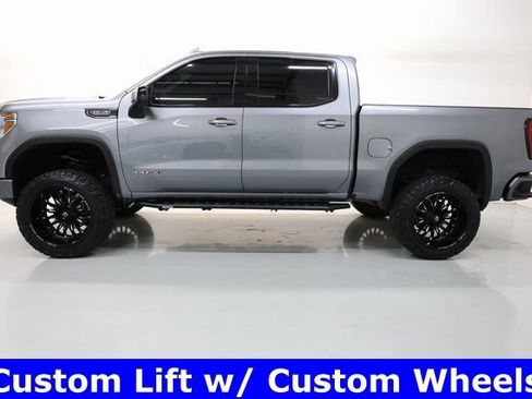 Used 2022 GMC Sierra 1500 AT4 w/ AT4 Preferred Package AWD/4WD image 3