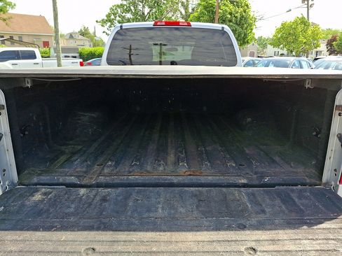 Used 2013 Nissan Frontier SV AWD/4WD image 27