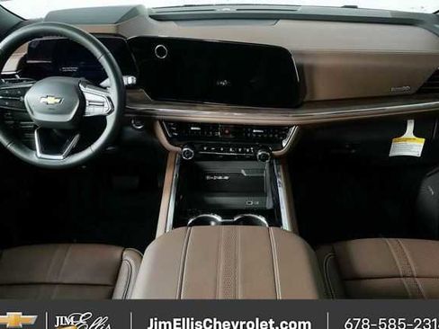 New 2026 Chevrolet Tahoe High Country w/ Sun And Tow Package AWD/4WD image 17