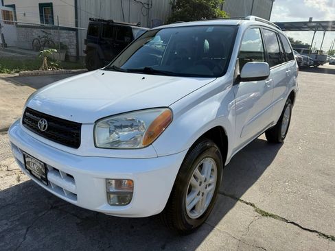 Used 2002 Toyota RAV4 2WD image 3
