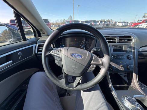 Used 2020 Ford Fusion S FWD image 14