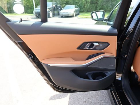 New 2025 BMW 330i xDrive Sedan w/ Premium Package image 20