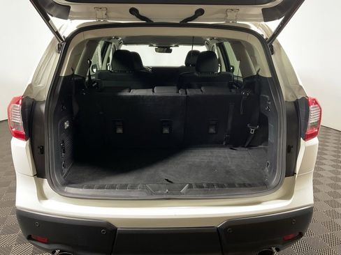 Used 2023 Subaru Ascent Premium w/ Convenience Package AWD/4WD image 16