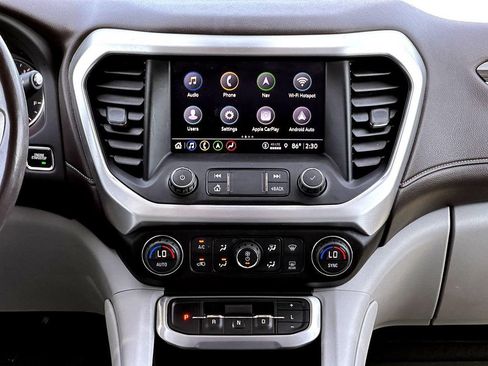 Used 2021 GMC Acadia SLT w/ Technology Package image 32