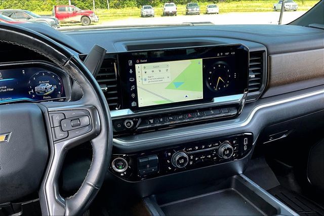 Used 2024 Chevrolet Silverado 2500 High Country w/ High Country Premium Package AWD/4WD image 10