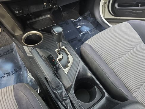 Used 2013 Toyota RAV4 XLE image 21