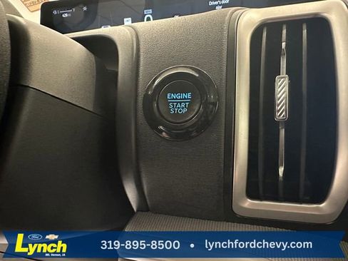 Used 2025 Ford Expedition Max Active AWD/4WD image 19