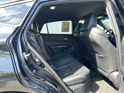 Used 2021 Toyota Venza XLE image 19