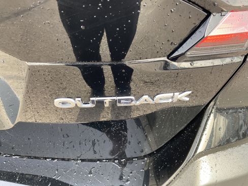 Used 2025 Subaru Outback Limited image 26