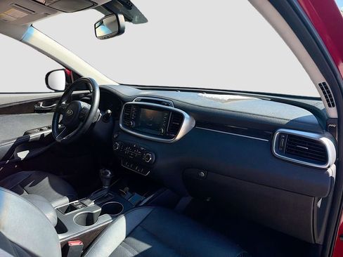 Used 2018 Kia Sorento EX image 33