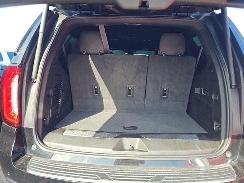 Used 2023 GMC Yukon AT4 AWD/4WD image 7