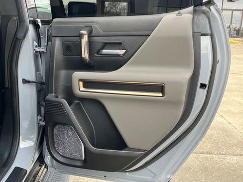 Certified 2024 GMC Hummer EV 3X image 24