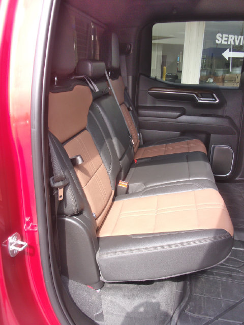 Used 2024 Chevrolet Silverado 1500 High Country w/ High Country Premium Package AWD/4WD image 37