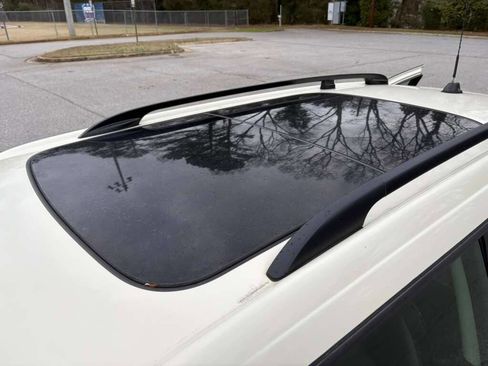 Used 2011 MINI Cooper Clubman S image 23