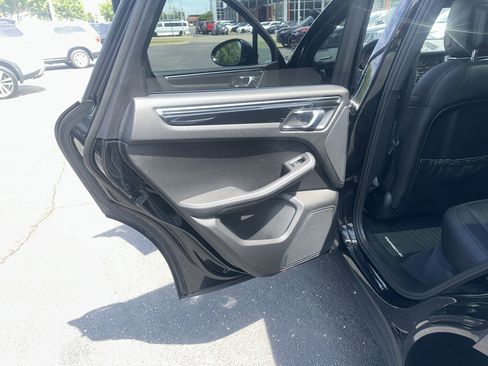 Used 2016 Porsche Macan S AWD/4WD image 24