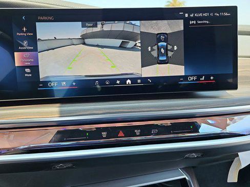 New 2025 BMW i7 xDrive60 image 23