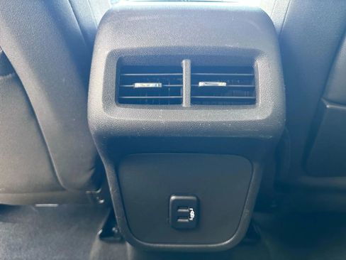 Used 2018 GMC Terrain SLE FWD image 30