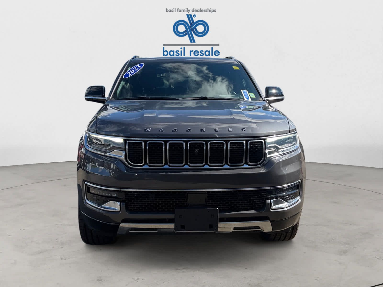 Used 2023 Jeep Wagoneer Series III w/ Premium Group I AWD/4WD image 9