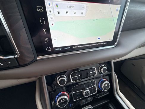 Certified 2023 GMC Yukon Denali image 20