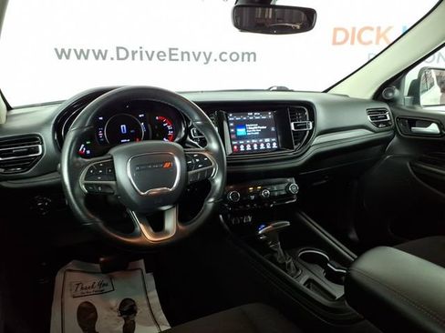 Used 2022 Dodge Durango SXT w/ Trailer Tow Group IV AWD/4WD image 10