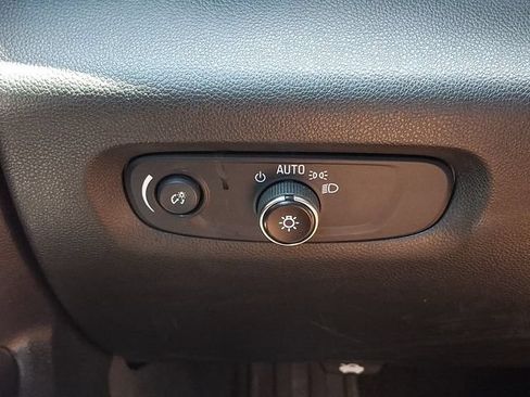 Used 2023 Chevrolet Traverse Premier w/ Redline Edition AWD/4WD image 25