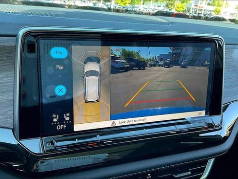 New 2025 Volkswagen Atlas SEL Premium R-Line image 21