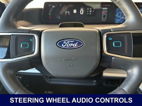 Used 2025 Ford Expedition Active AWD/4WD image 30