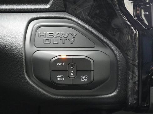 New 2026 RAM 2500 Big Horn AWD/4WD image 20