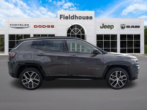 Used 2024 Jeep Compass Limited w/ Elite Group AWD/4WD image 10