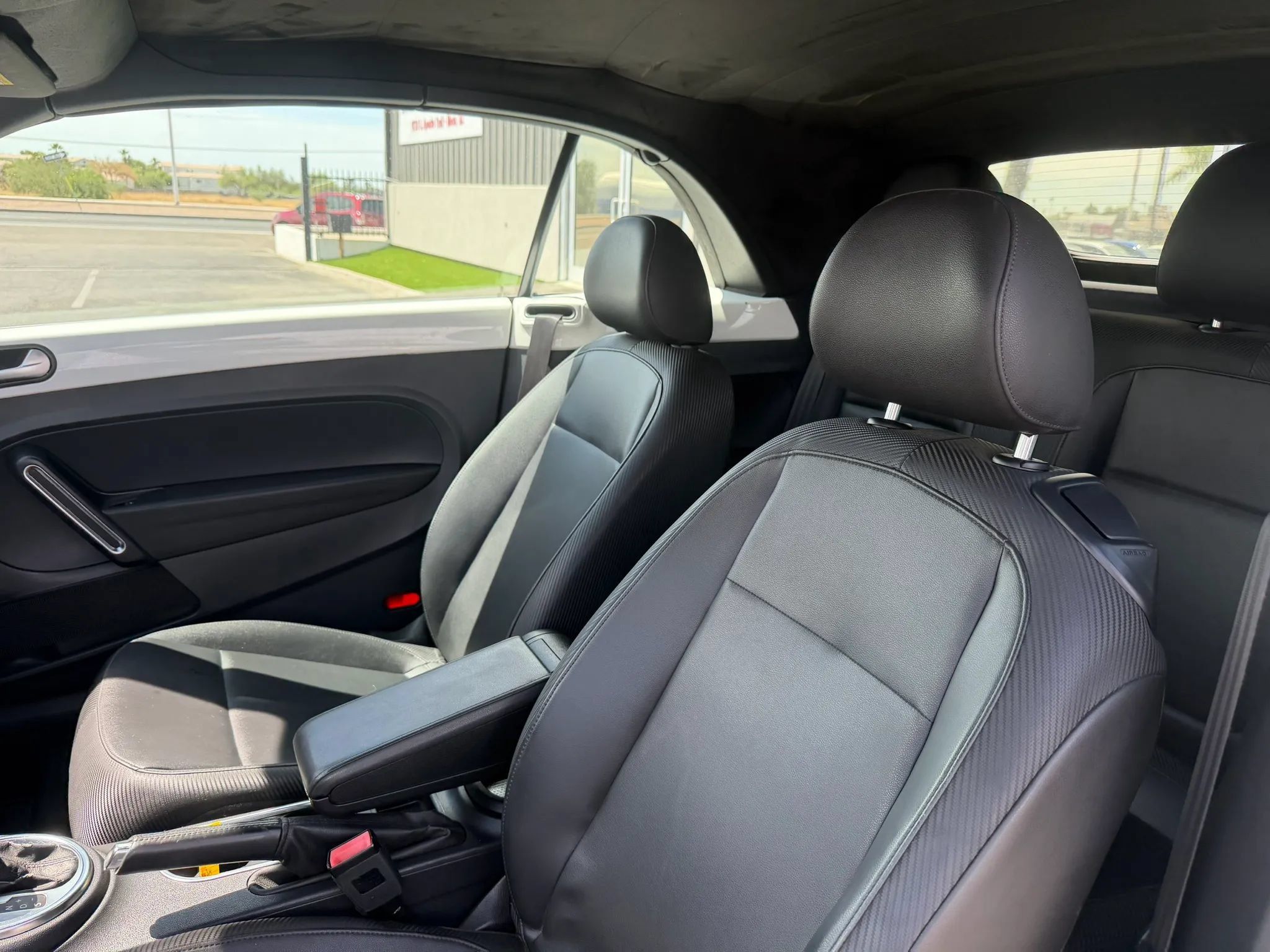 Used 2013 Volkswagen Beetle 2.5 FWD image 22