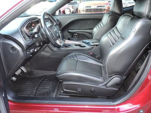 Used 2023 Dodge Challenger SRT Hellcat w/ Driver Convenience Group RWD image 23