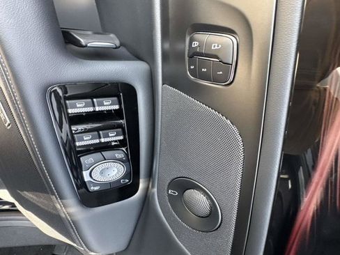 Certified 2024 Lincoln Nautilus Reserve w/ Equipment Group 202A image 13