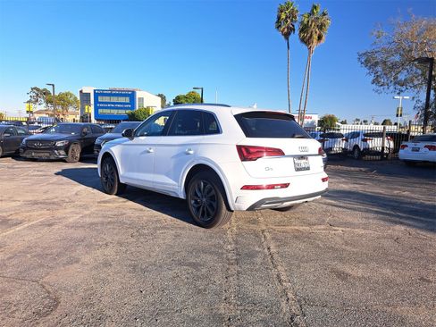 Used 2023 Audi Q5 2.0T Premium w/ Convenience Package image 4