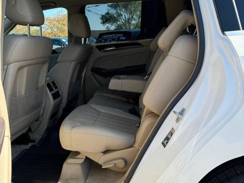 Used 2016 Mercedes-Benz GL 450 4MATIC w/ Premium I Package image 20