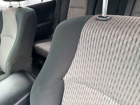 Used 2018 Toyota 4Runner 4WD image 14