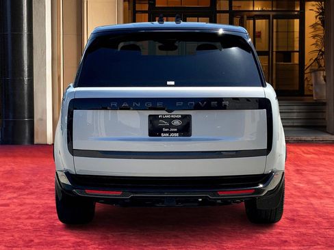 New 2025 Land Rover Range Rover SE image 5