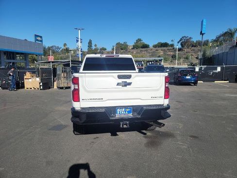 Used 2022 Chevrolet Silverado 2500 Custom w/ Custom Value Package image 7