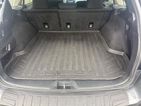 Used 2019 Subaru Outback 2.5i Premium image 30