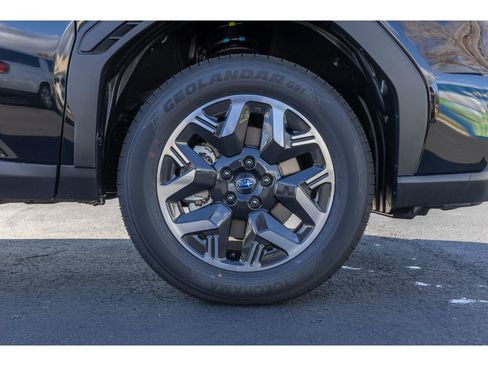 New 2025 Subaru Forester Premium w/ Convenience Package #1 image 9