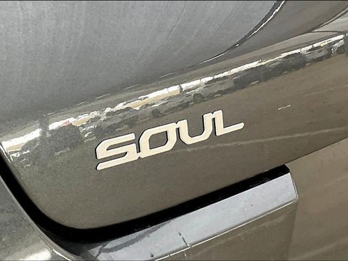 Used 2024 Kia Soul LX w/ Option Group 015 image 10