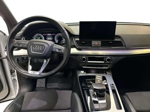 Used 2023 Audi Q5 e Prestige AWD/4WD image 10