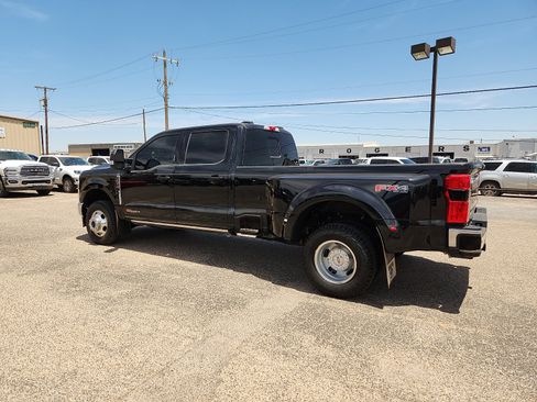 Certified 2024 Ford F350 Lariat AWD/4WD image 4
