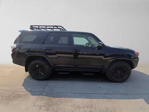 Used 2023 Toyota 4Runner TRD Off-Road Premium w/ Moonroof Package AWD/4WD image 2