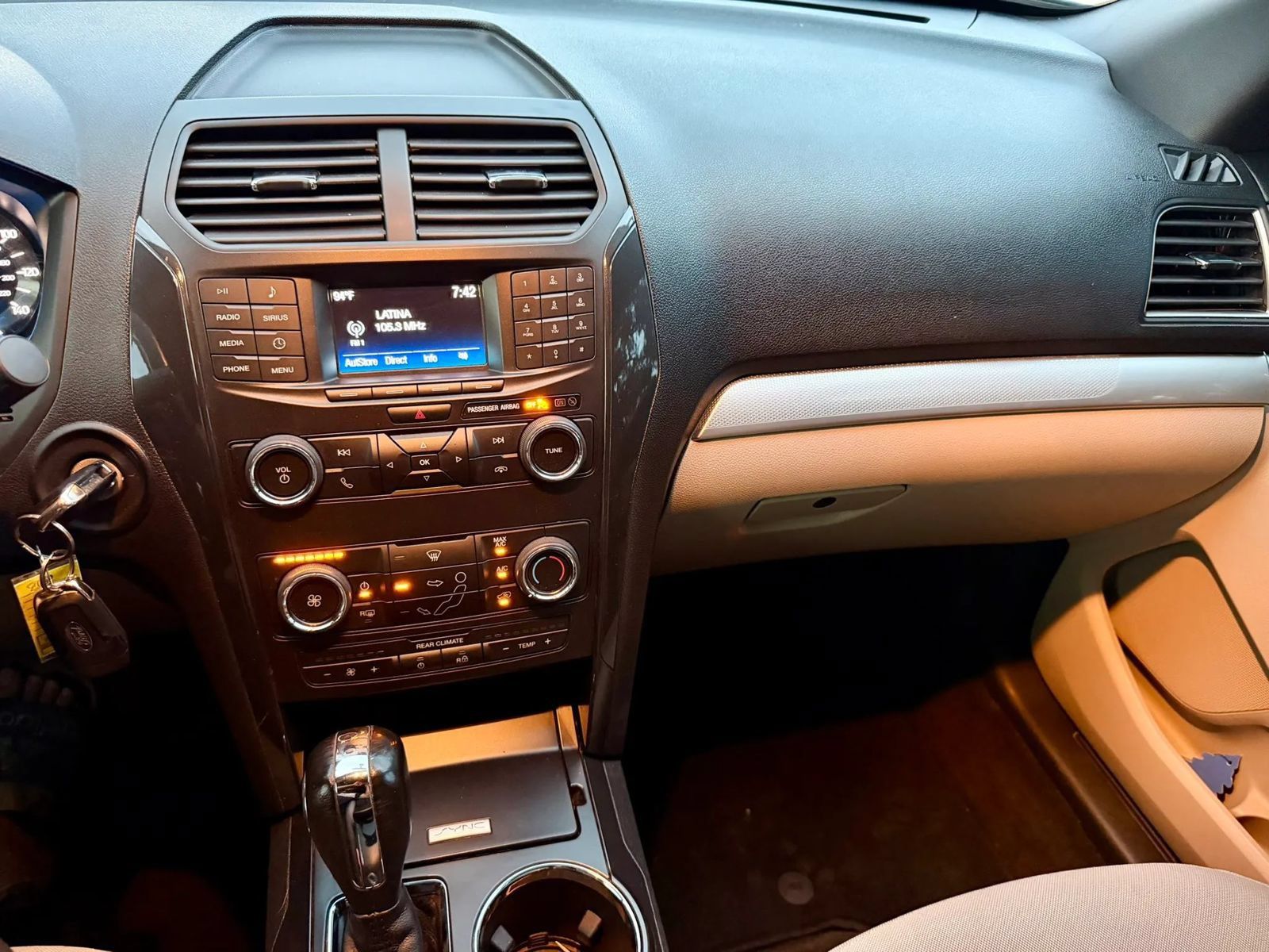 Used 2018 Ford Explorer FWD image 12