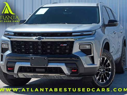 Used 2024 Chevrolet Traverse Z71 w/ Enhanced Driving Package image 1