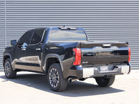 Used 2025 Toyota Tundra Limited AWD/4WD image 7