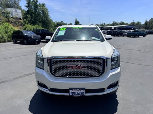 Used 2015 GMC Yukon Denali w/ Open Road Package AWD/4WD image 3