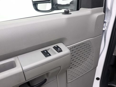 Used 2023 Ford E-350 and Econoline 350 Super Duty w/ Power Windows & Locks Group RWD image 17