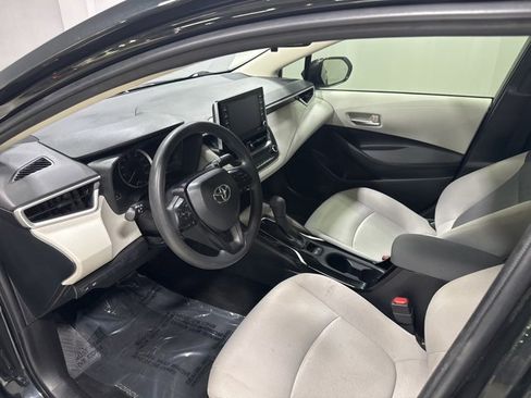 Used 2021 Toyota Corolla LE w/ LE Premium Package image 13