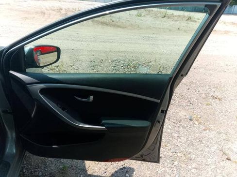 Used 2014 Hyundai Elantra GT FWD image 31